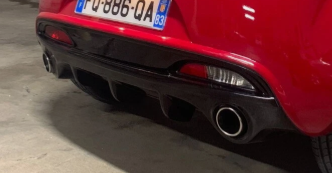 Diffusore Alfa Mito 2008 in poi NERO lucido