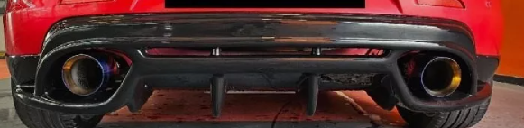 Diffusore Alfa Romeo Giulietta nero lucido