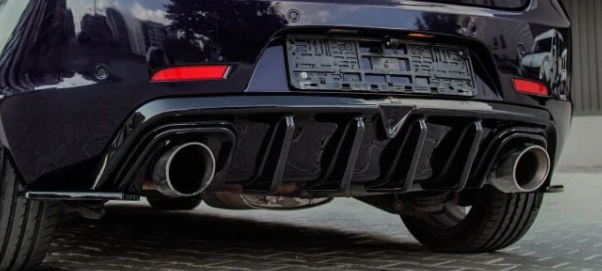 Diffusore Alfa Romeo Giulietta nero lucido