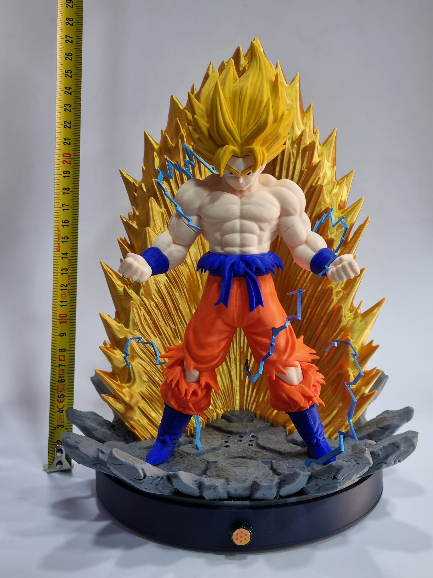 Action Figure Super  Saiyan  con audio e voci