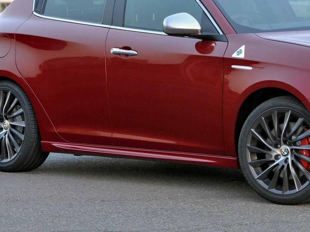 Minigonne Alfa Romeo Giulietta quadrifoglio  in plastica(ABS)